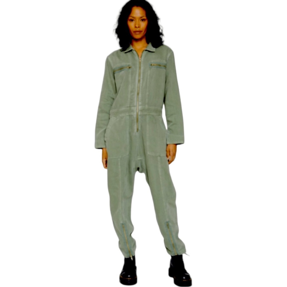 Free People x Sandrine Rose M‎ Jumpsuit in army green, gold accents baggy CUTE!